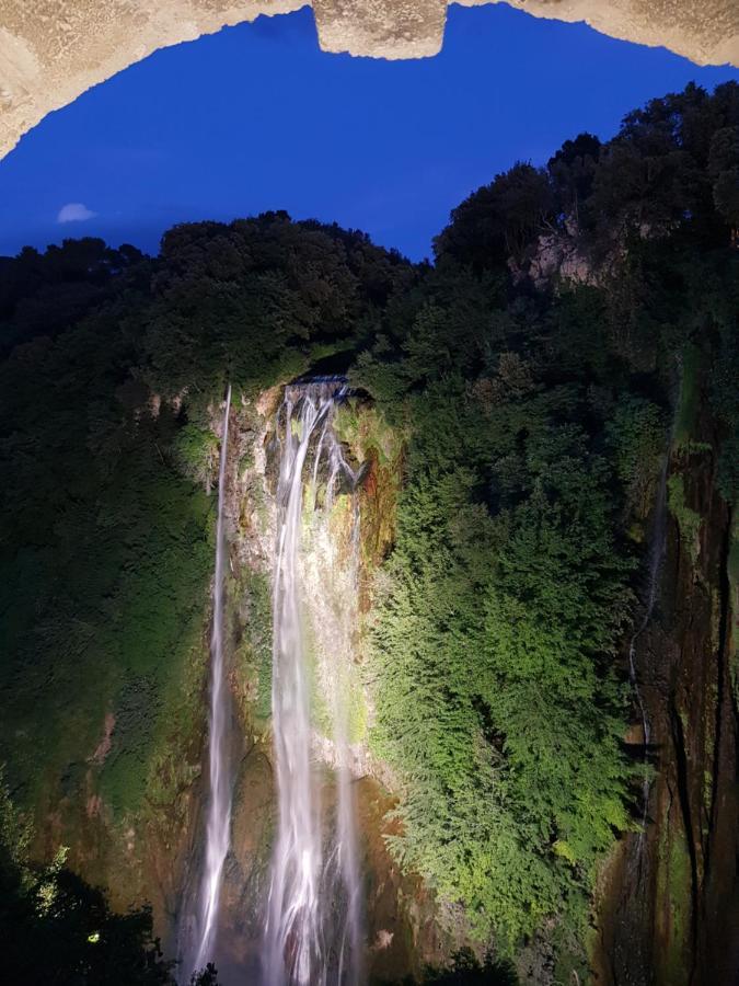 Appartamento Cascate Delle Marmore Exterior foto